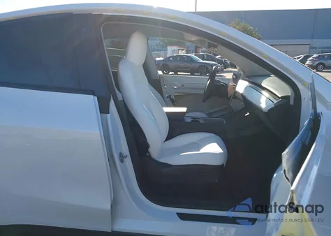 2023 Tesla Model Y Awd/Long Range Dual Motor All-Wheel Drive from USA, damaged, VIN 7SAYGDEE2PF613276